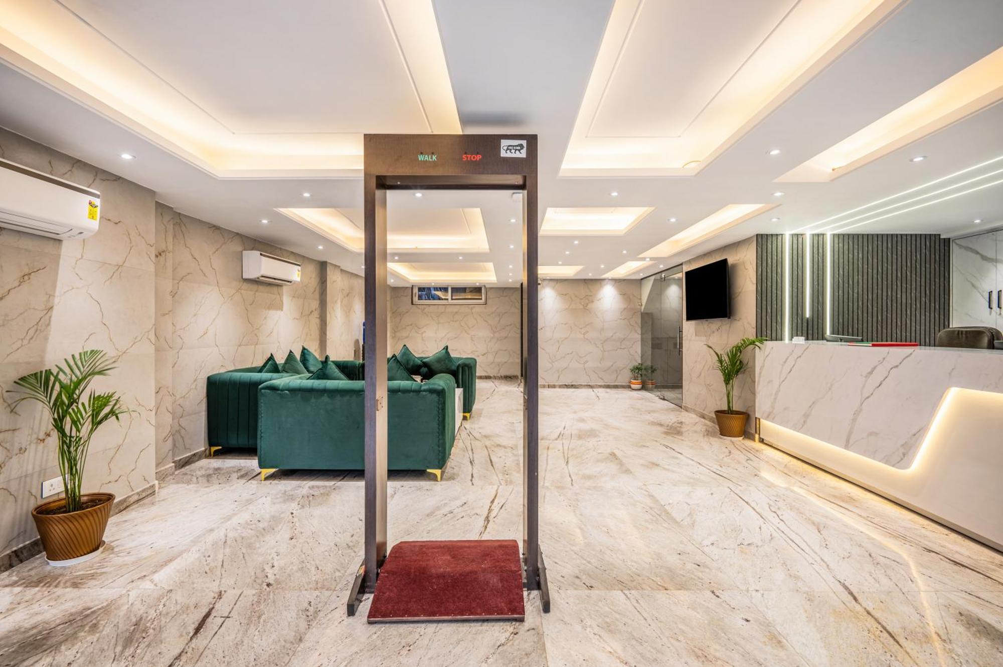 Hotel Avaas - Faiz Road Karol Bagh เดลี ภายนอก รูปภาพ