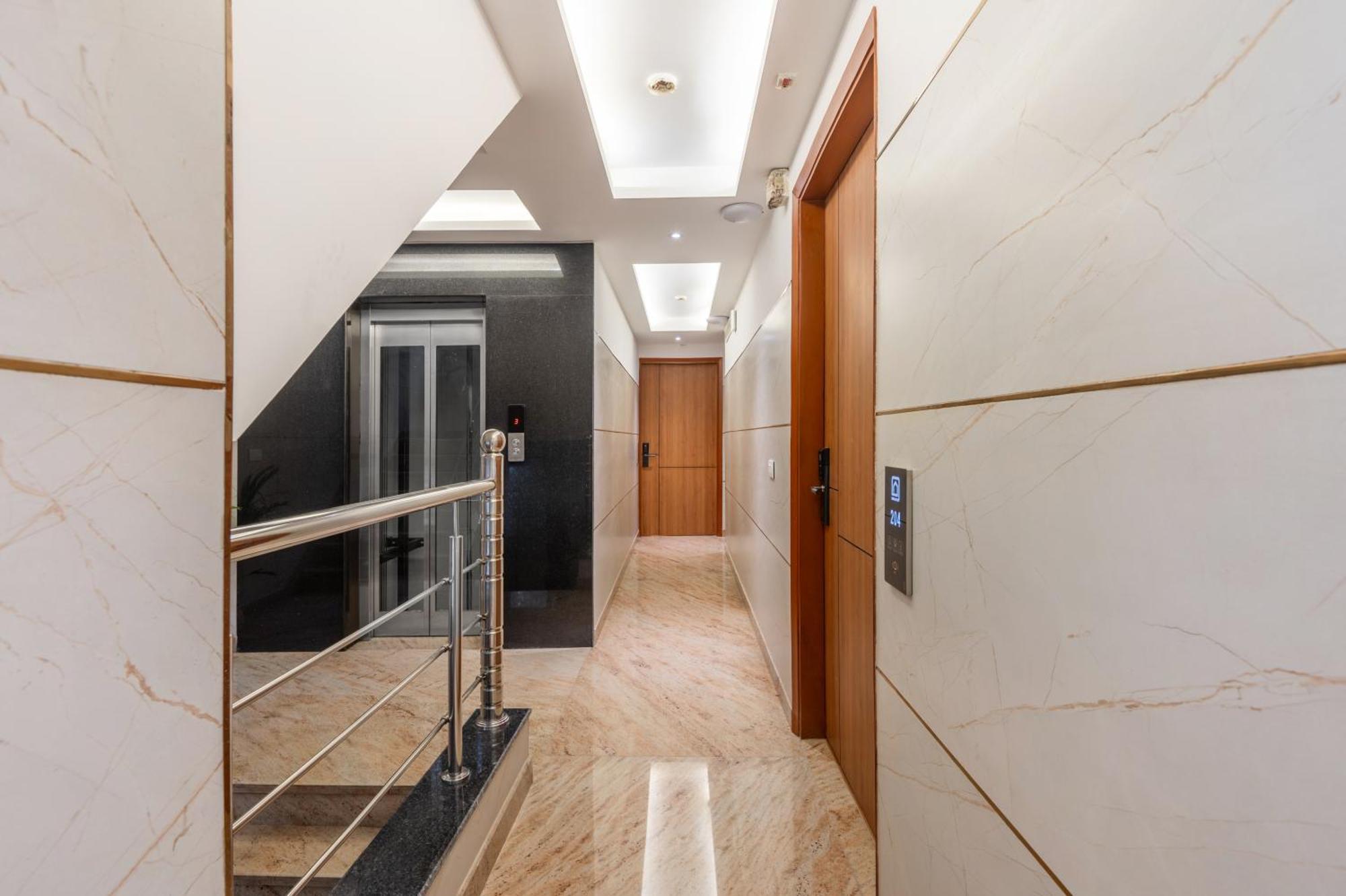 Hotel Avaas - Faiz Road Karol Bagh เดลี ภายนอก รูปภาพ