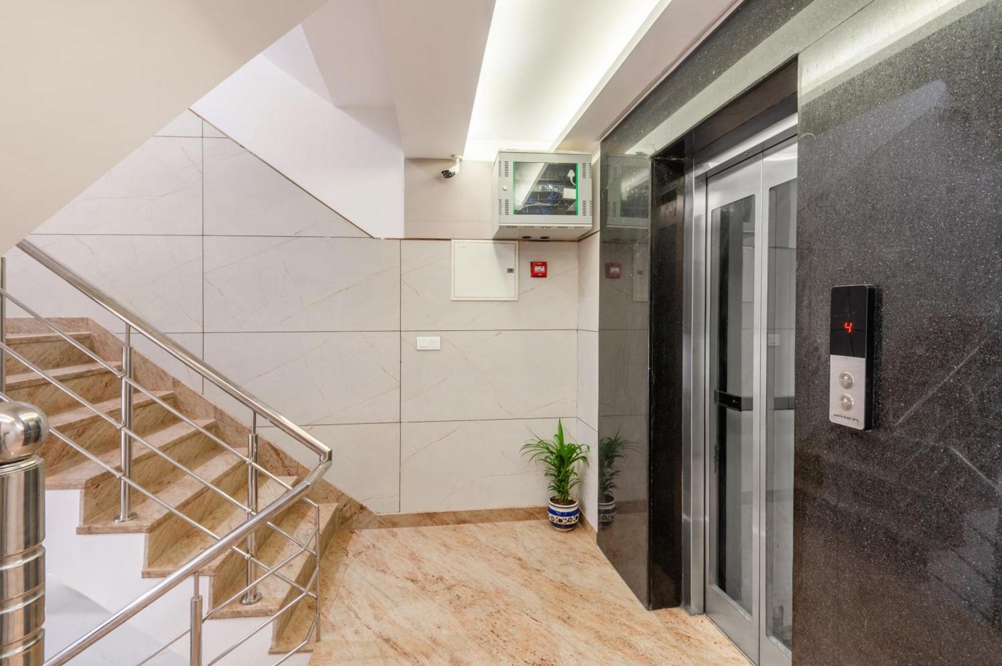 Hotel Avaas - Faiz Road Karol Bagh เดลี ภายนอก รูปภาพ
