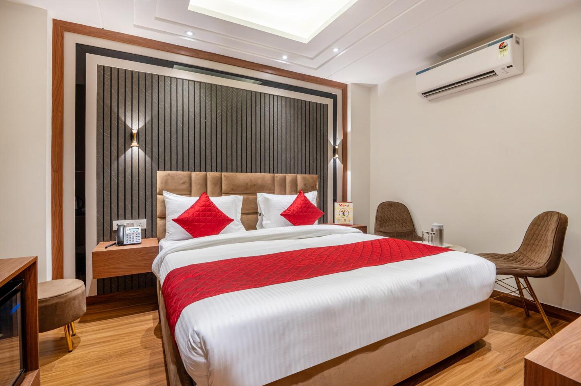 Hotel Avaas - Faiz Road Karol Bagh เดลี ภายนอก รูปภาพ